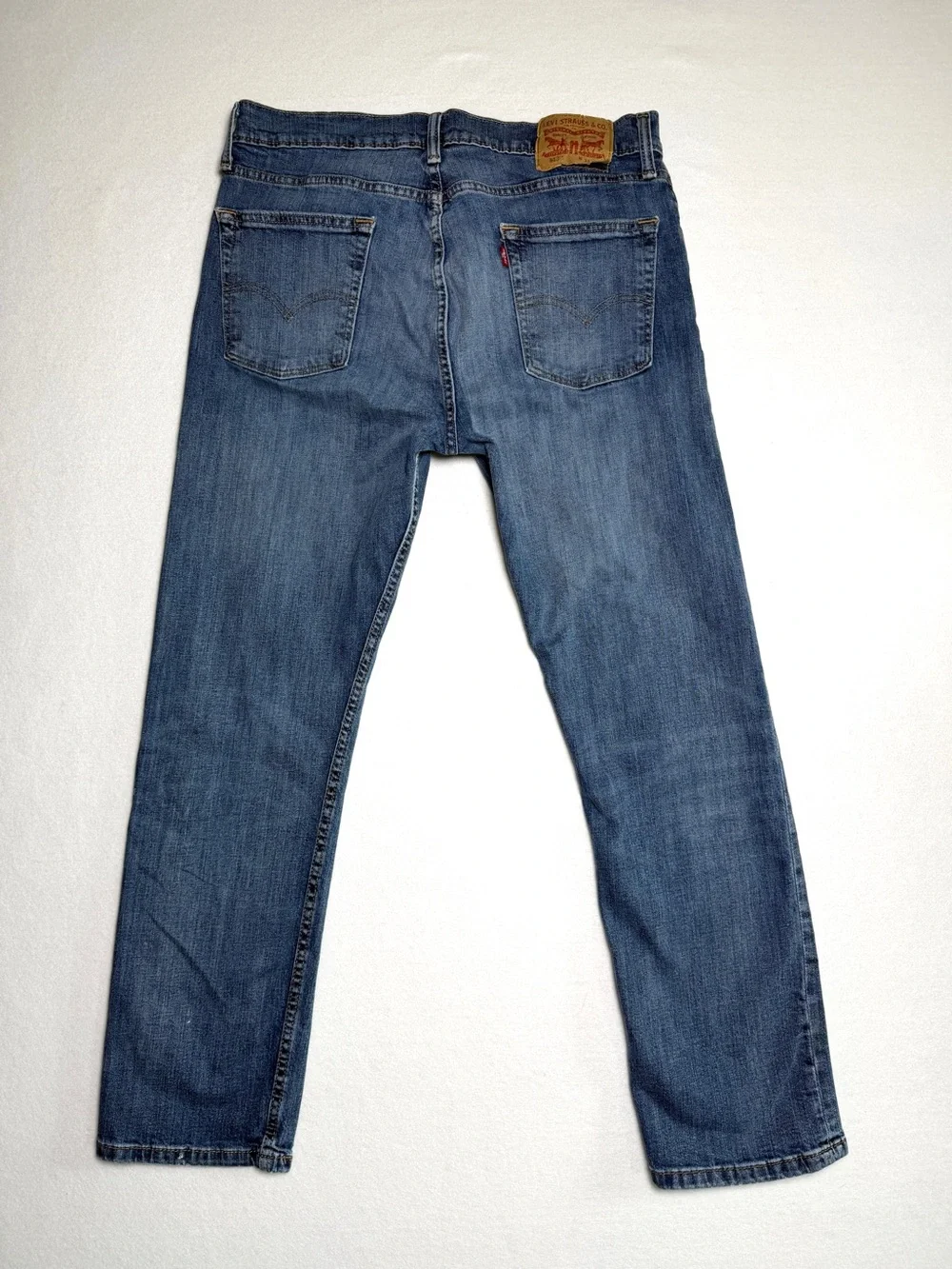 Levi's Men 513 Slim Straight Med-Dark Wash Actual Size 33 x 28 READ DESCRIPTION